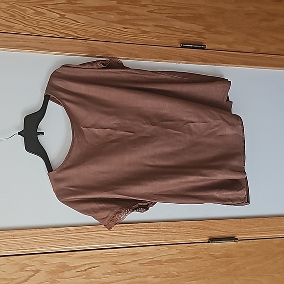 ana light brown top (L) - Picture 6 of 8